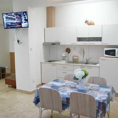 Apartman Ivana Pula Exterior foto